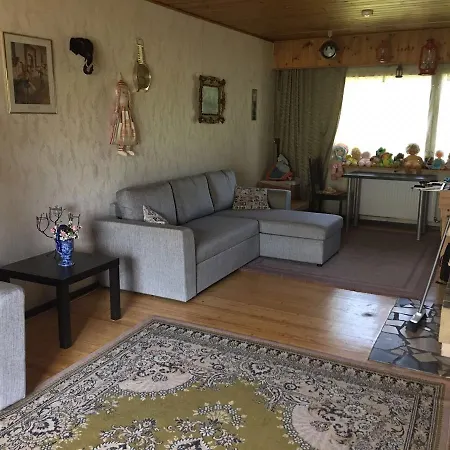 Large Family In Center *
