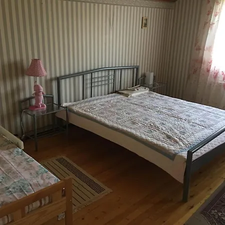 Large Family In Center *